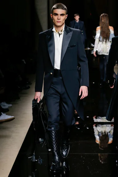Look 52